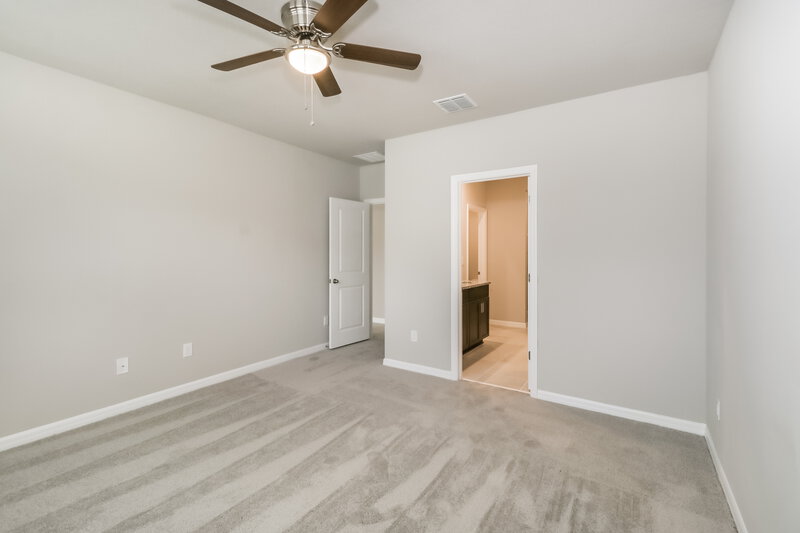 2,090/Mo, 38935 Harlow Rose Drive Zephyrhills, FL 33540 Main Bedroom View 2