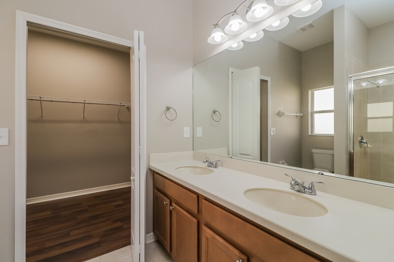 3,860/Mo, 1123 Emerald Hill Way # A1 Valrico, FL 33594 Bathroom View