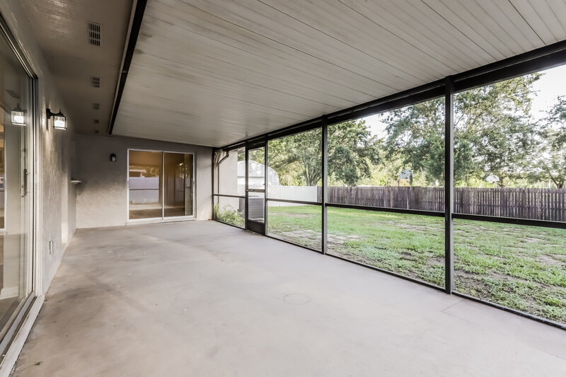 2,440/Mo, 504 Mahogany Dr Seffner, FL 33584 Sun Room View