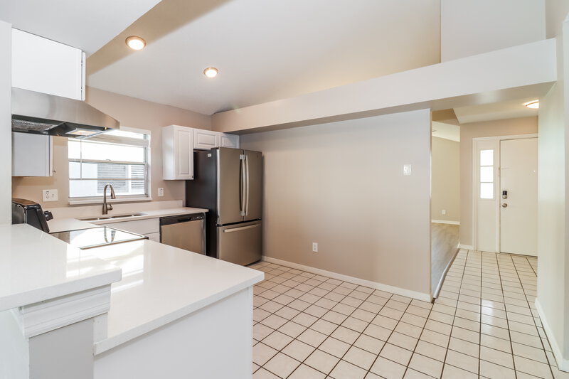3,770/Mo, 5303 Macbeth Ct Tampa, FL 33624 Kitchen View 3