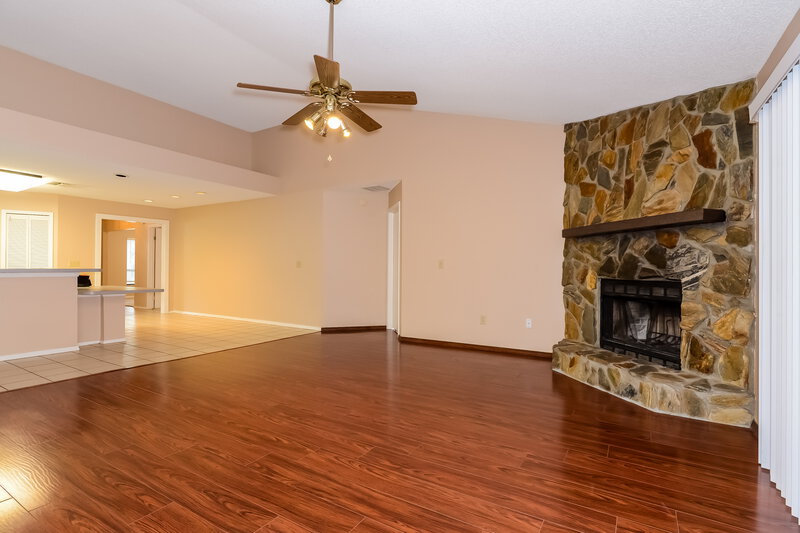 2,510/Mo, 18306 Cypress Stand Cir Tampa, FL 33647 Living Room View