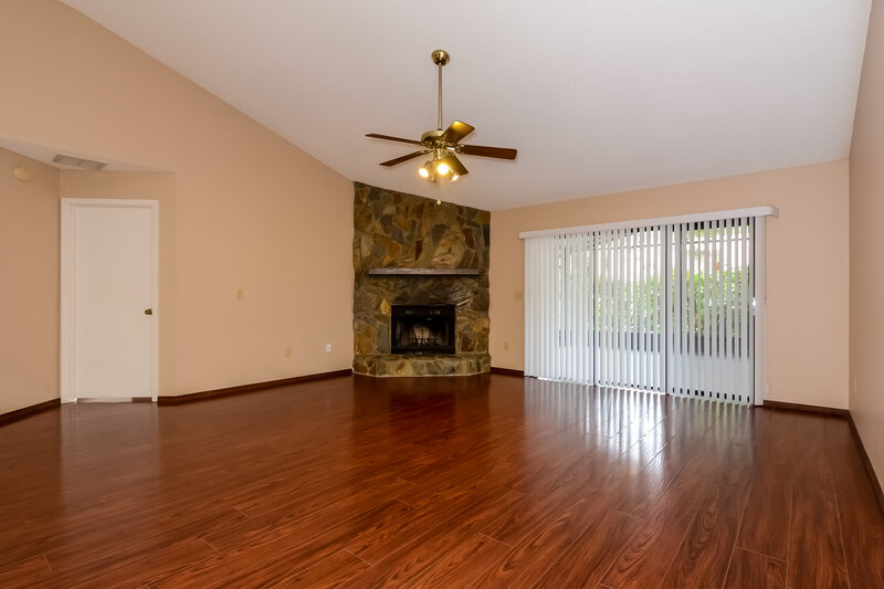 2,510/Mo, 18306 Cypress Stand Cir Tampa, FL 33647 Living Room View 2