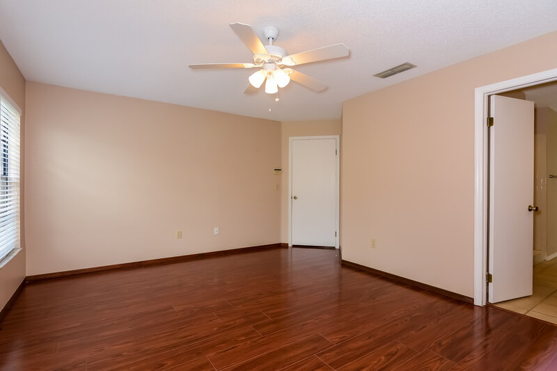2,510/Mo, 18306 Cypress Stand Cir Tampa, FL 33647 Master Bedroom View