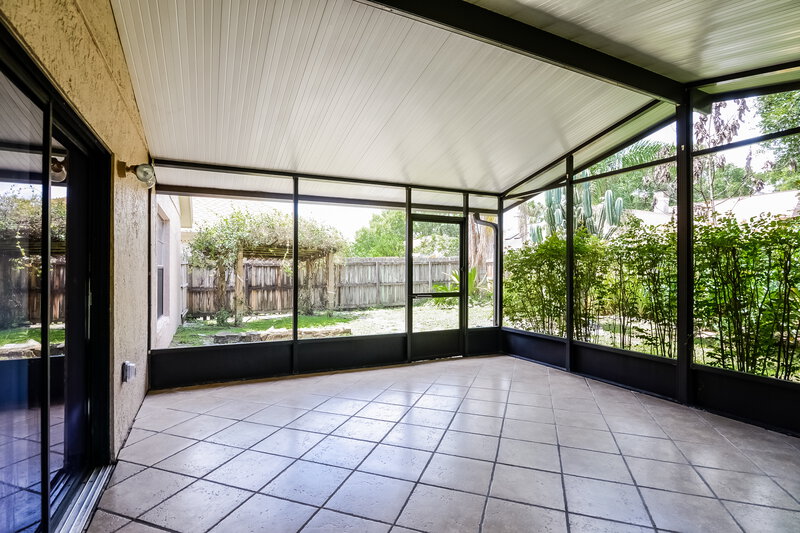 2,510/Mo, 18306 Cypress Stand Cir Tampa, FL 33647 Sun Room View