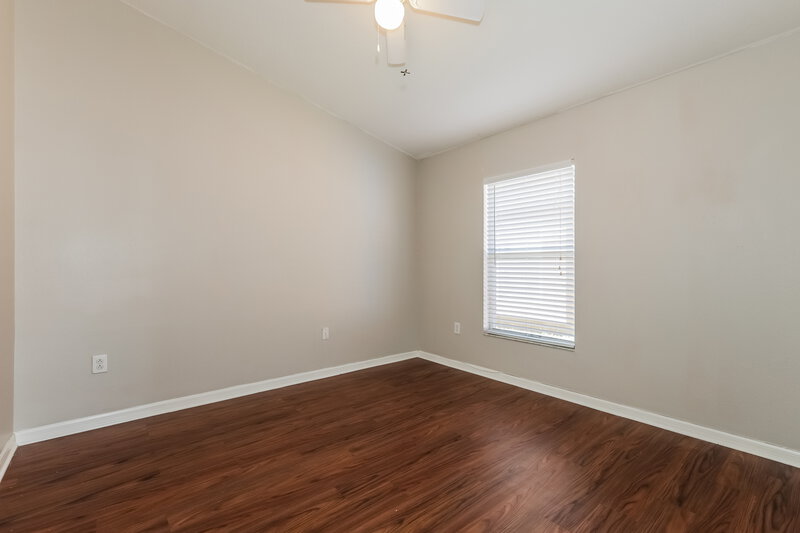 2,440/Mo, 1107 Crimson Clover Ln Wesley Chapel, FL 33543 Bedroom View