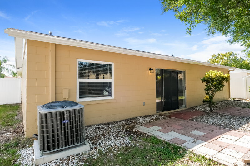 3,750/Mo, 1064 Bridlewood Way Brandon, FL 33511 Rear View