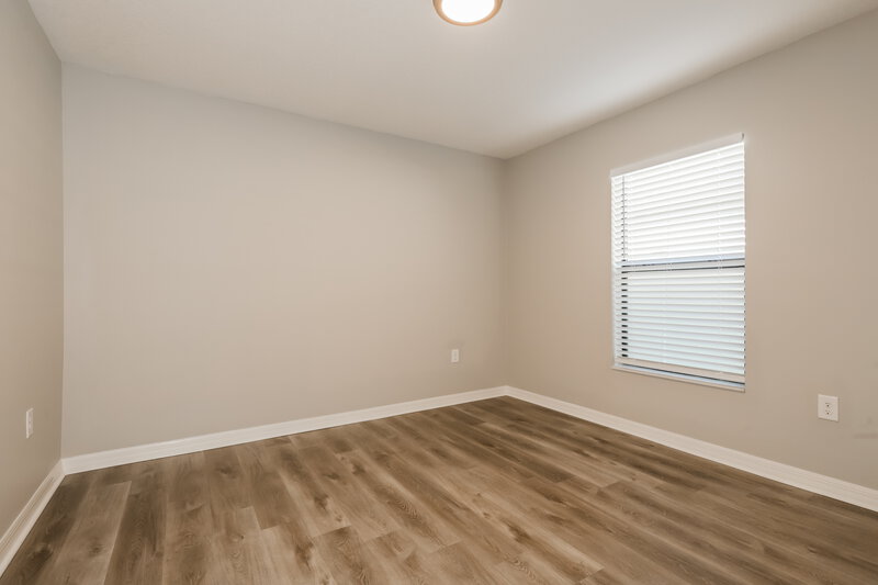 1,980/Mo, 1002 Wynnmere Walk Ave Ruskin, FL 33570 Bedroom View 2