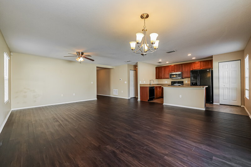 0/Mo, 11214 Running Pine Dr Riverview, FL 33569 Dining Room View