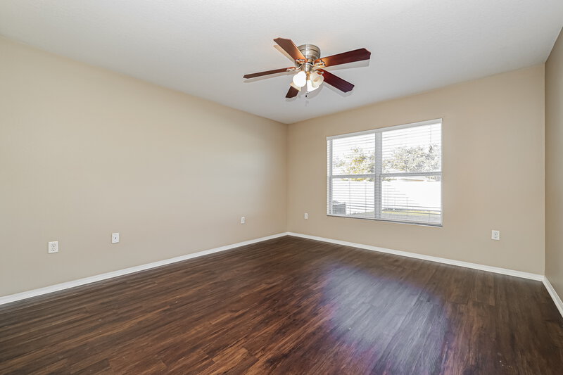 0/Mo, 11214 Running Pine Dr Riverview, FL 33569 Main Bedroom View