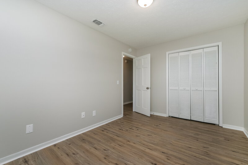 2,250/Mo, 702 Millifold Pl Brandon, FL 33510 Bedroom View 3