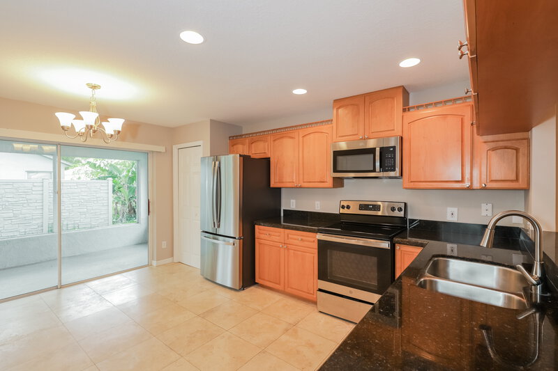 8907 Bridgeford Oaks Dr Temple Terrace, FL 33637 Progress Residential