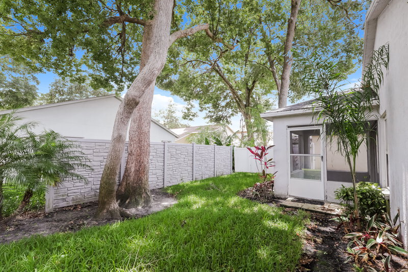 8907 Bridgeford Oaks Dr Temple Terrace, FL 33637 Progress Residential