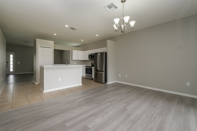 1,885/Mo, 14208 Holly Hammock Ln Brooksville, FL 34613 Dining Room View 2