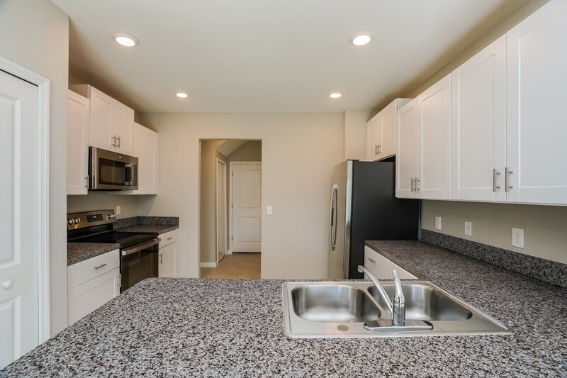 2,405/Mo, 7219 Spring Snowflake Ave Tampa, FL 33619 Misc View 6