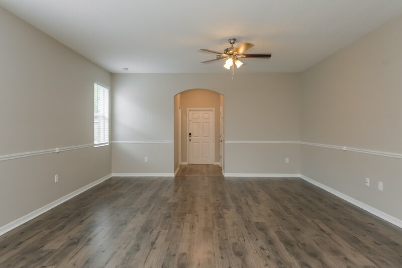 2,065/Mo, 15521 Telford Spring Dr Ruskin, FL 33573 Living Room View 2
