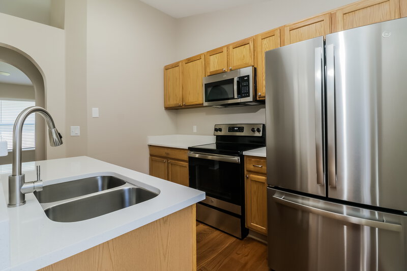 1,890/Mo, 3642 Fyfield Ct Land O Lakes, FL 34638 Kitchen View 2