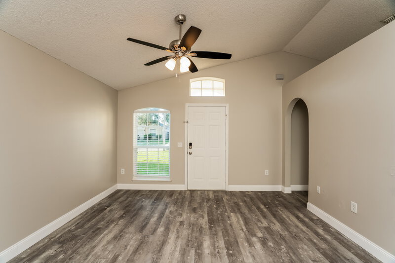 1,880/Mo, 6503 Tabogi Trl Wesley Chapel, FL 33545 Living Room View 2