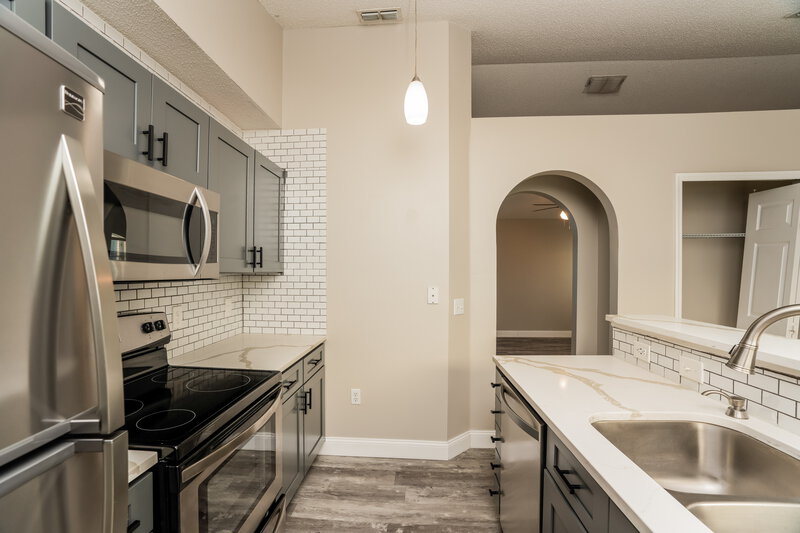 1,880/Mo, 6503 Tabogi Trl Wesley Chapel, FL 33545 Kitchen View