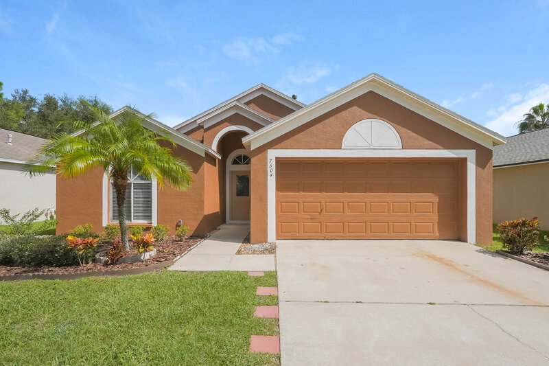 2,055/Mo, 7604 Bristol Park Dr Apollo Beach, FL 33572 External View