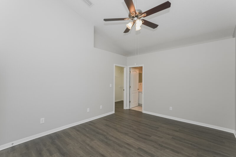 2,055/Mo, 7604 Bristol Park Dr Apollo Beach, FL 33572 Main Bedroom View