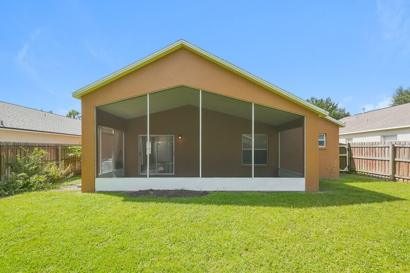 2,055/Mo, 7604 Bristol Park Dr Apollo Beach, FL 33572 Rear View