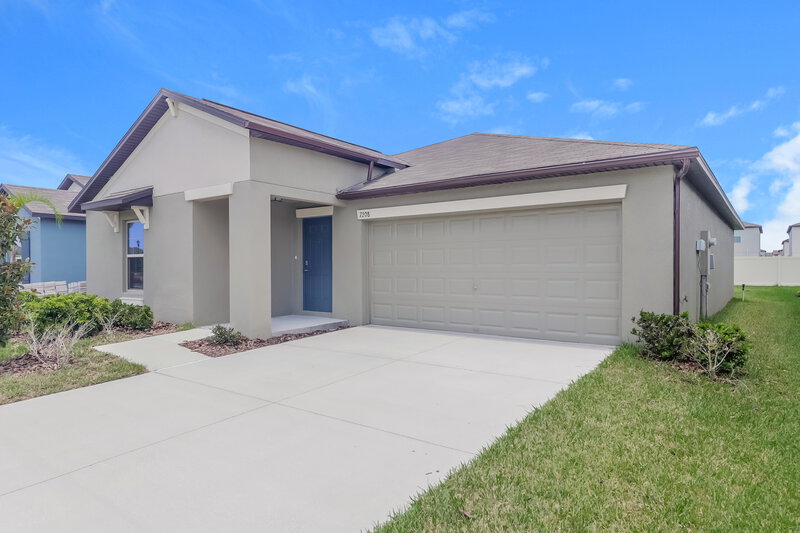 2,005/Mo, 7208 Ozello Trail Ave Sun City Center, FL 33573 Front View