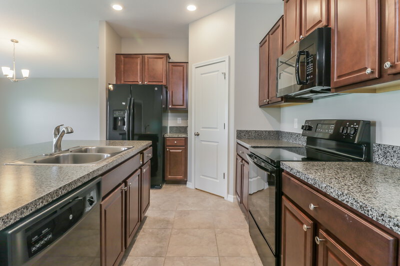2,005/Mo, 7208 Ozello Trail Ave Sun City Center, FL 33573 Kitchen View