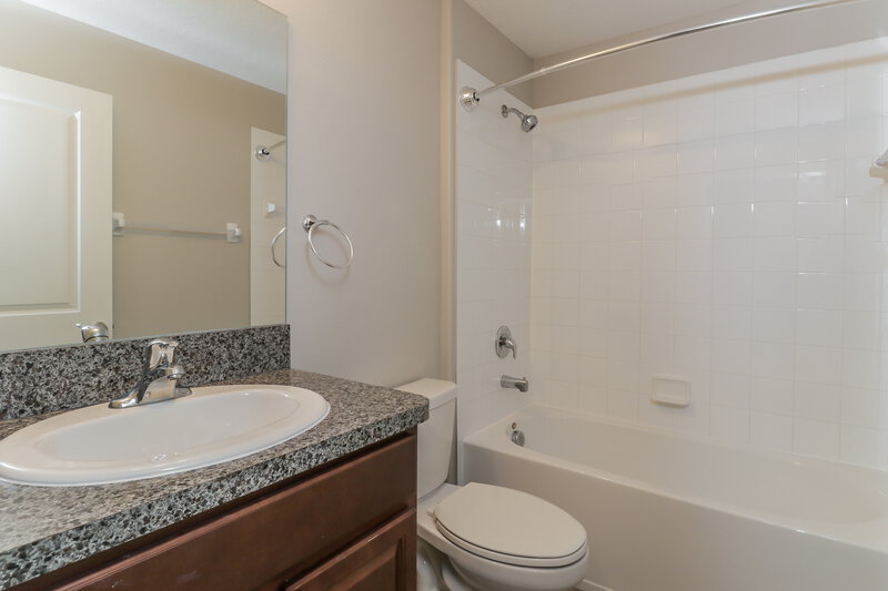 2,005/Mo, 7208 Ozello Trail Ave Sun City Center, FL 33573 Bathroom View