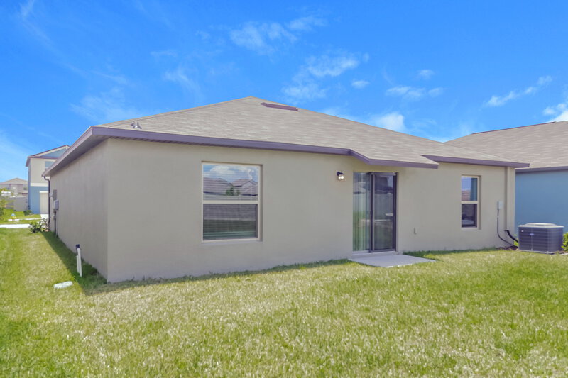 2,005/Mo, 7208 Ozello Trail Ave Sun City Center, FL 33573 Rear View