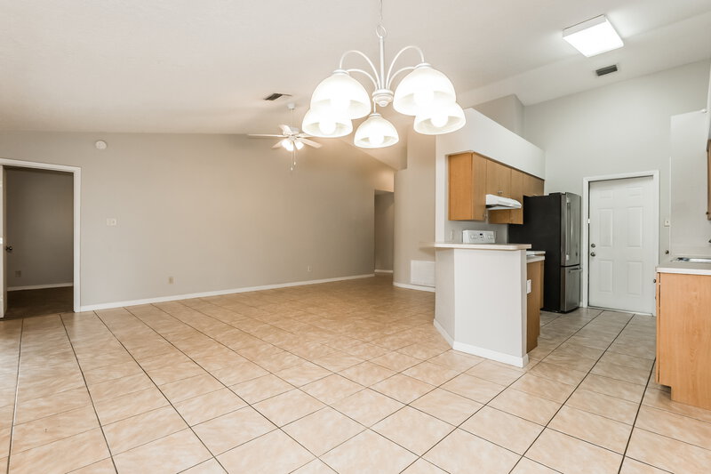 2,130/Mo, 1440 Tiverton Dr Brandon, FL 33511 Dining Room View