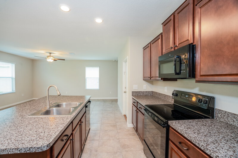 2,320/Mo, 17209 Beach Buttercup Pl Wimauma, FL 33598 Kitchen View 2