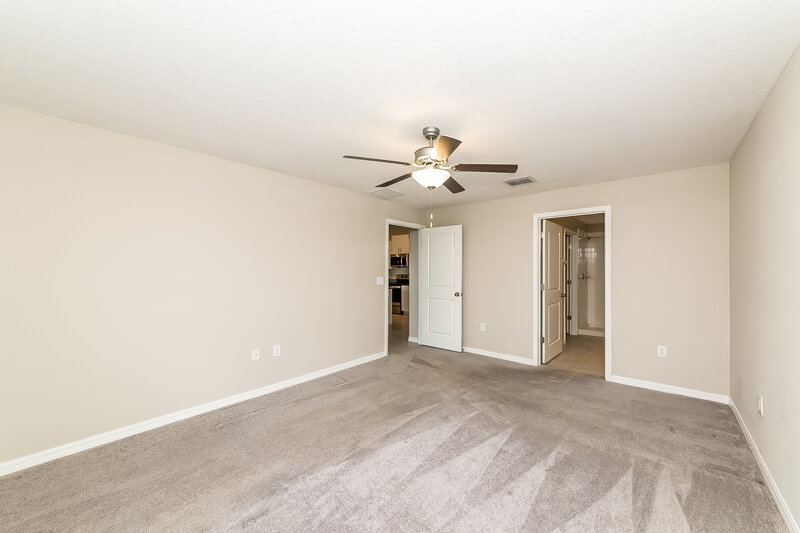 1,975/Mo, 15306 Miller Creek Dr Sun City Center, FL 33573 Main Bedroom View 2