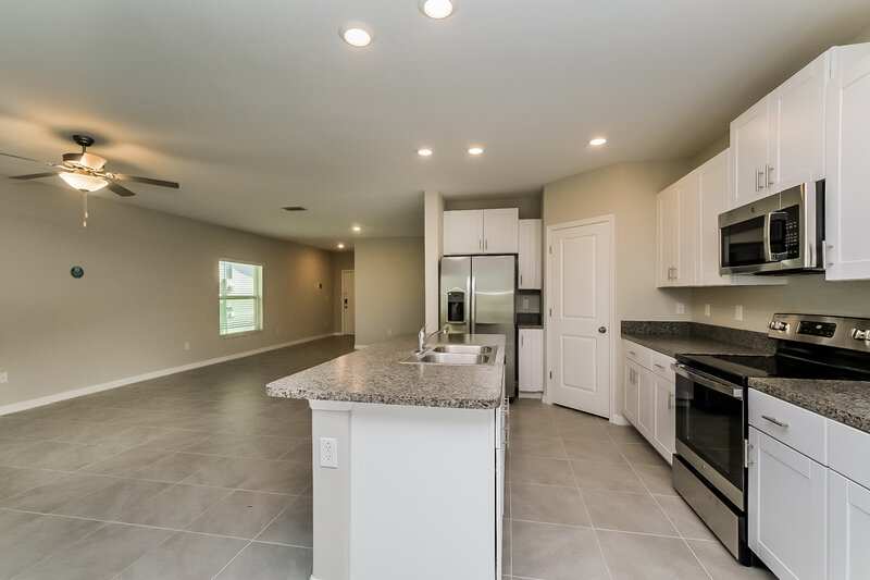 2,645/Mo, 7303 Spring Snowflake Ave Tampa, FL 33619 Misc View 6