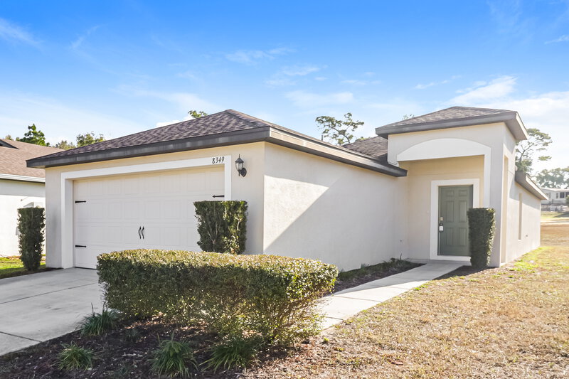 1,705/Mo, 8349 Silverbell Loop Brooksville, FL 34613 Front View