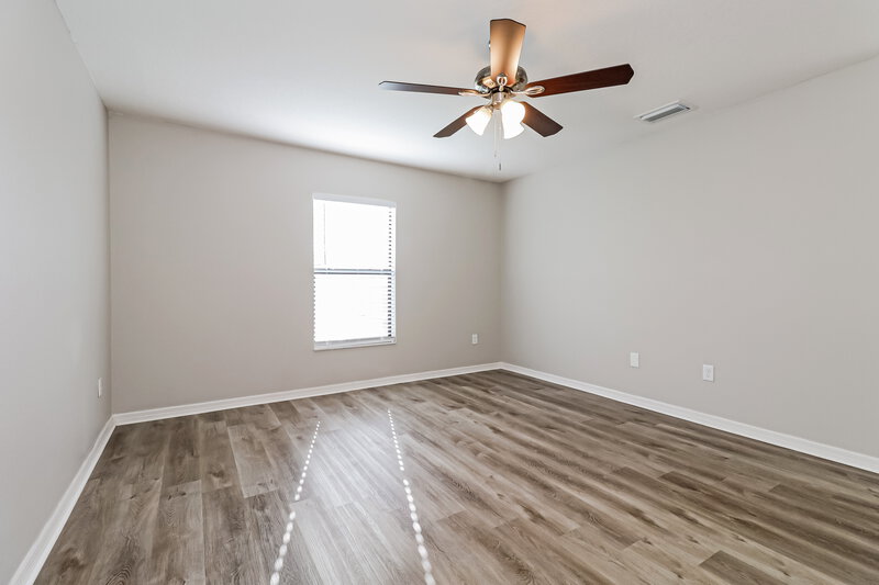 1,705/Mo, 8349 Silverbell Loop Brooksville, FL 34613 Main Bedroom View 2