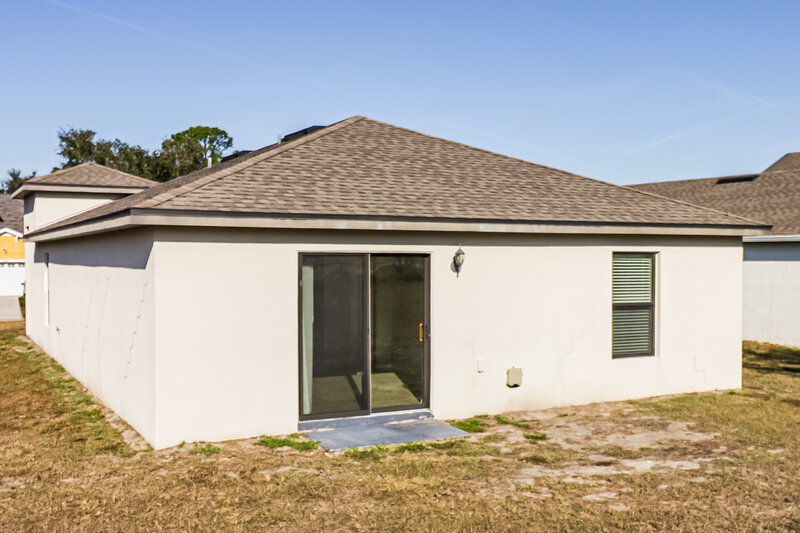 1,705/Mo, 8349 Silverbell Loop Brooksville, FL 34613 Rear View