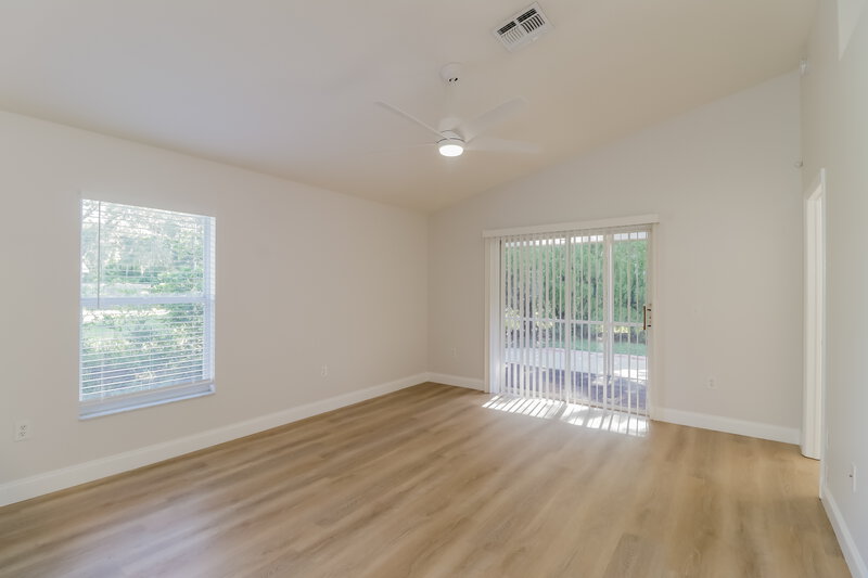 1,850/Mo, 7814 Chadwick Dr New Port Richey, FL 34654 Living Room View 3