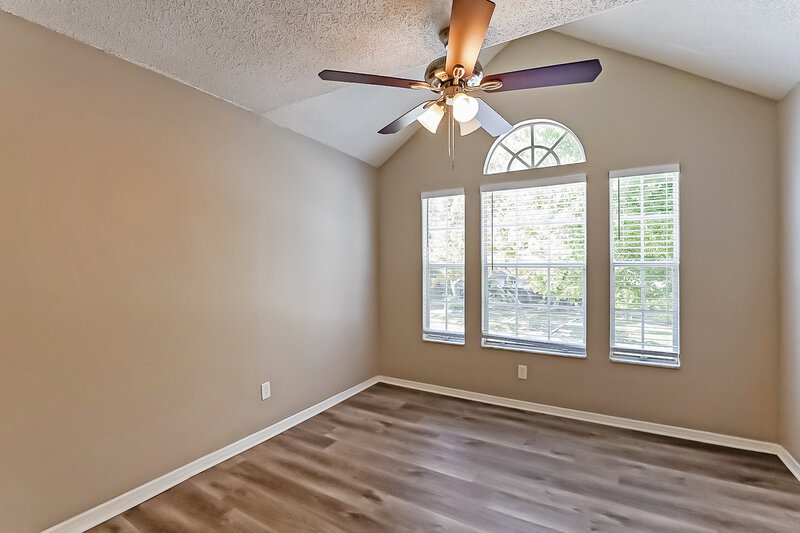 2,660/Mo, 14909 Barby Ave Tampa, FL 33625 Main Bedroom View