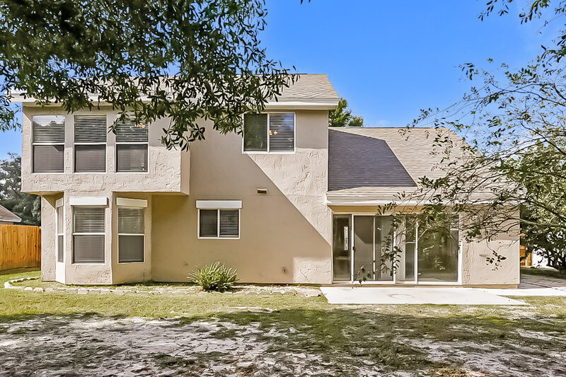 2,660/Mo, 14909 Barby Ave Tampa, FL 33625 Rear View