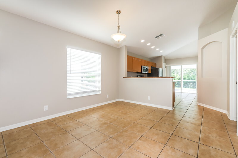 4,635/Mo, 5825 Wrenwater Dr Lithia, FL 33547 Dining Room View