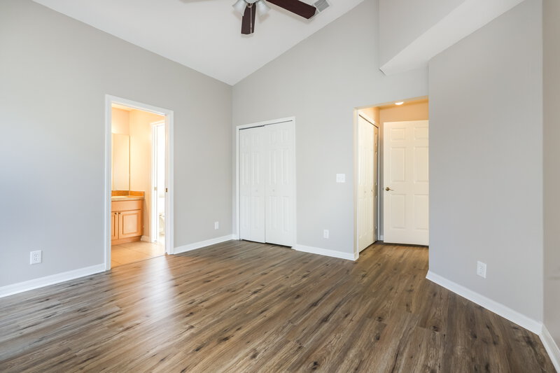 4,635/Mo, 5825 Wrenwater Dr Lithia, FL 33547 Main Bedroom View