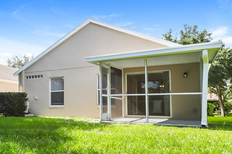 4,635/Mo, 5825 Wrenwater Dr Lithia, FL 33547 Rear View