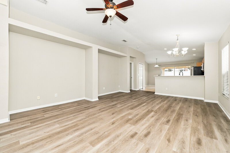 2,280/Mo, 11343 Palm Island Ave Riverview, FL 33569 Living Room View 3
