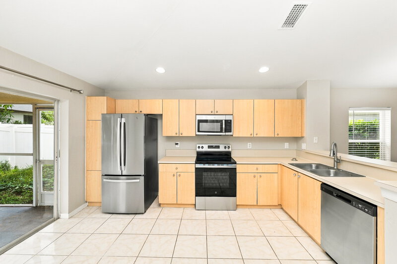 2,280/Mo, 11343 Palm Island Ave Riverview, FL 33569 Kitchen View