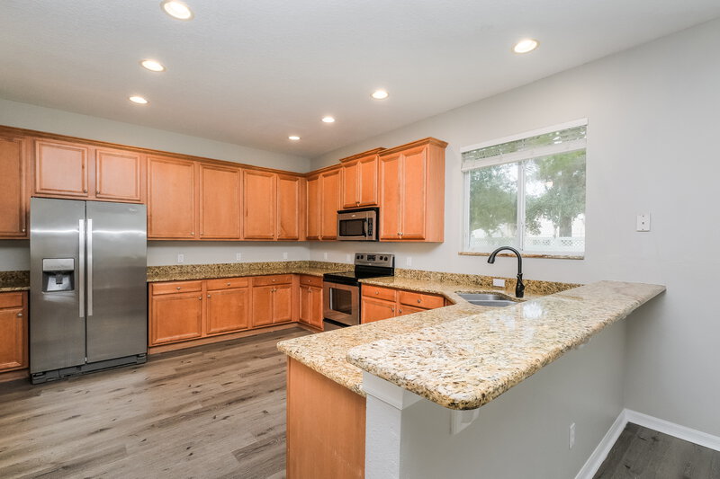 2,335/Mo, 27037 Cotton Key Ln Wesley Chapel, FL 33544 Kitchen View