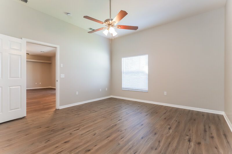 3,550/Mo, 7607 Canterbury Cir Lakeland, FL 33810 Main Bedroom View