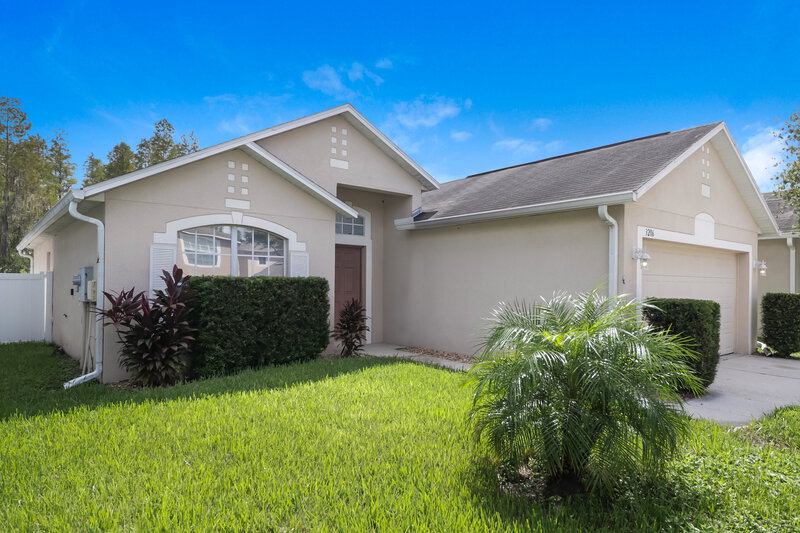 2,250/Mo, 3206 Bellericay Ln Land O Lakes, FL 34638 Front View