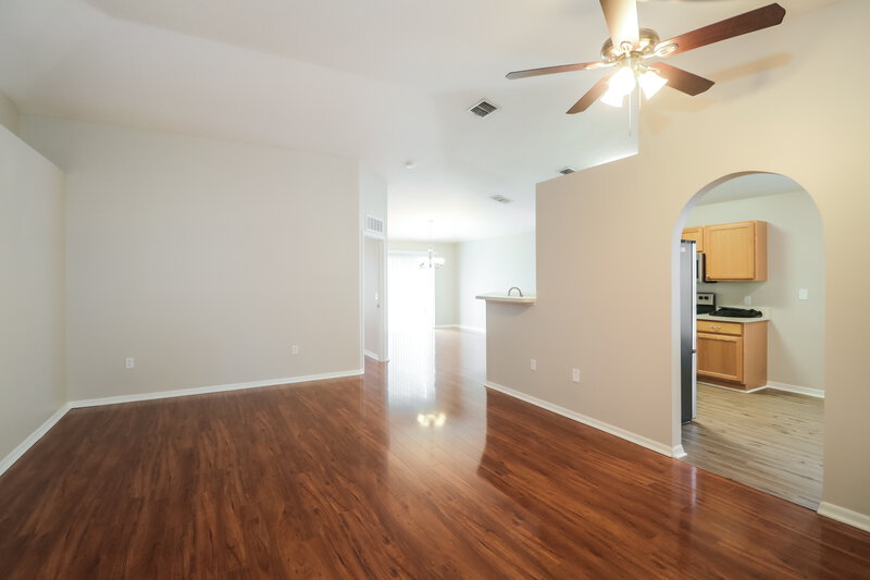 2,250/Mo, 3206 Bellericay Ln Land O Lakes, FL 34638 Living Room View