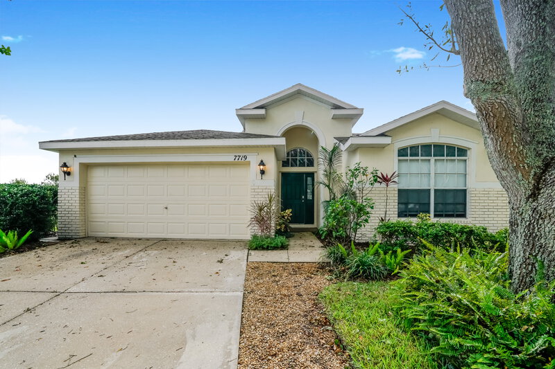 4,060/Mo, 7719 Bristol Park Dr Apollo Beach, FL 33572 Front View