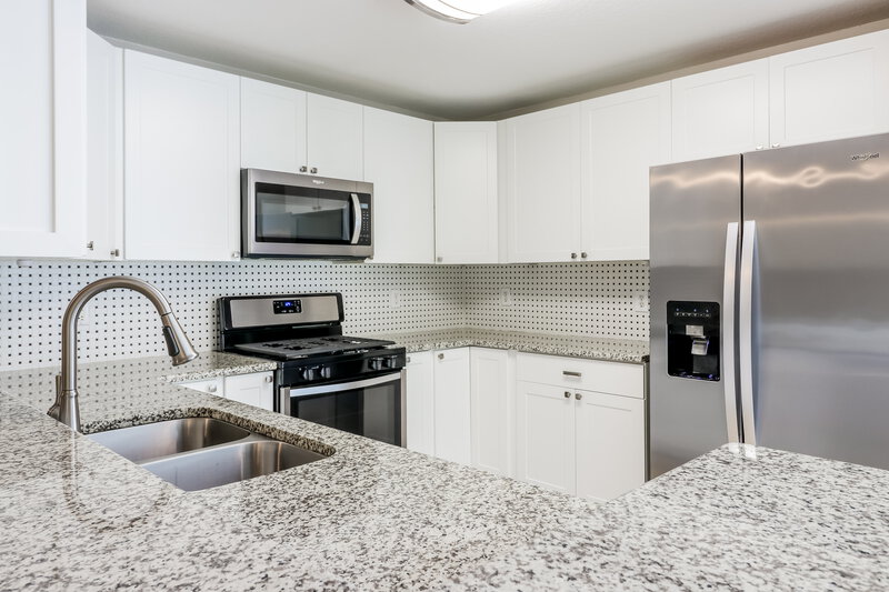 3,820/Mo, 1243 Big Sky Dr Wesley Chapel, FL 33543 Kitchen View 2
